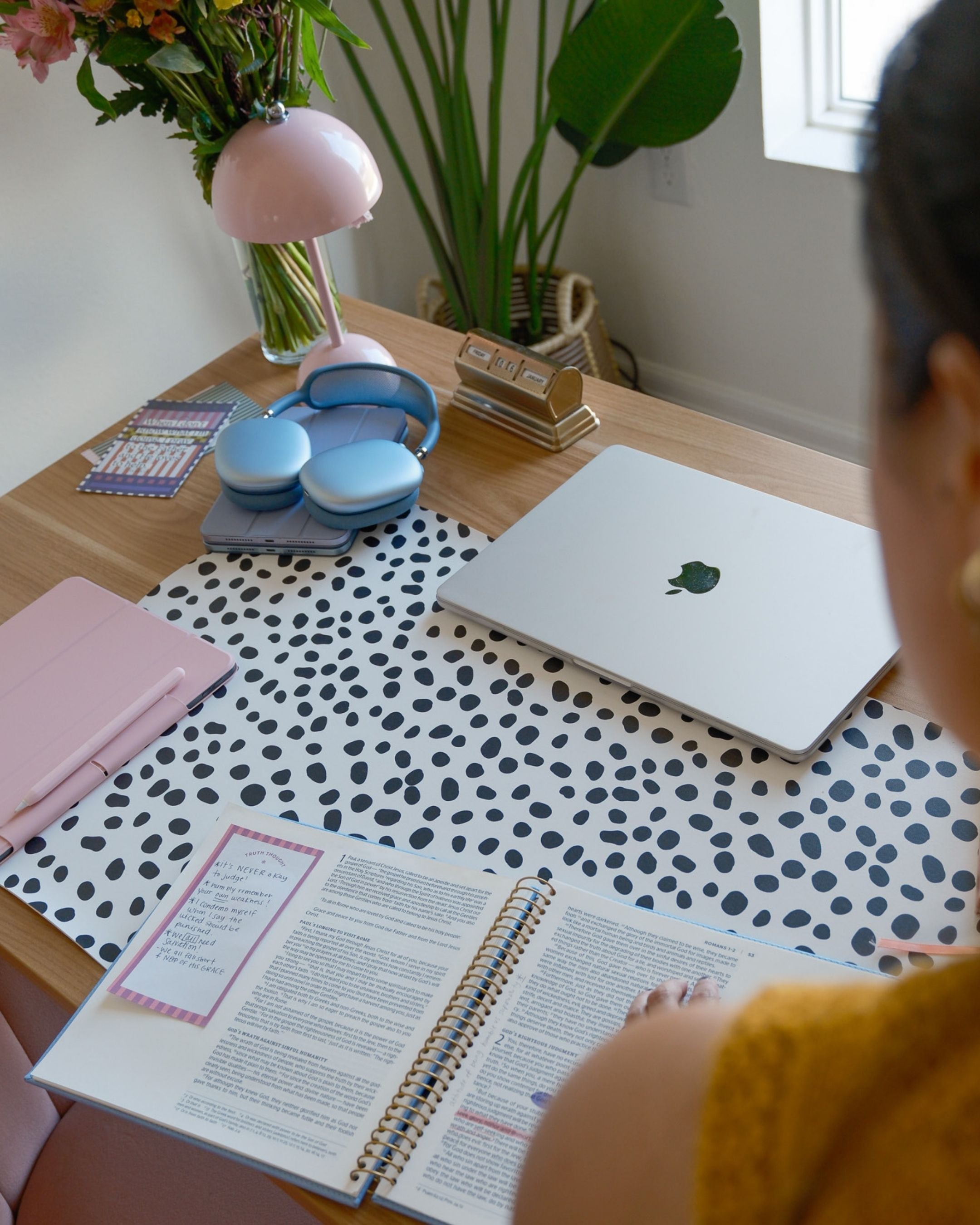 (extra loved) Desk Mats 🖥️